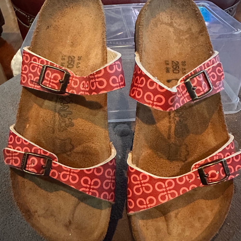 Stylish Red Patterned Women's Sandals